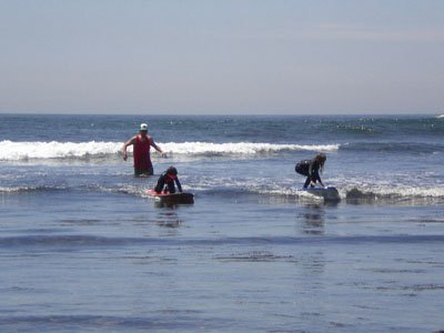 kids_surfin
