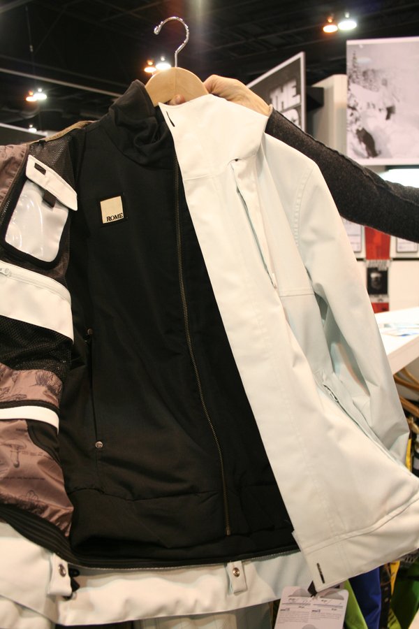 romeouterwear_16